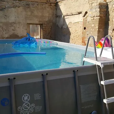 L'appart'hotel Vous Accueille Au Coeur De Chaumont 公寓